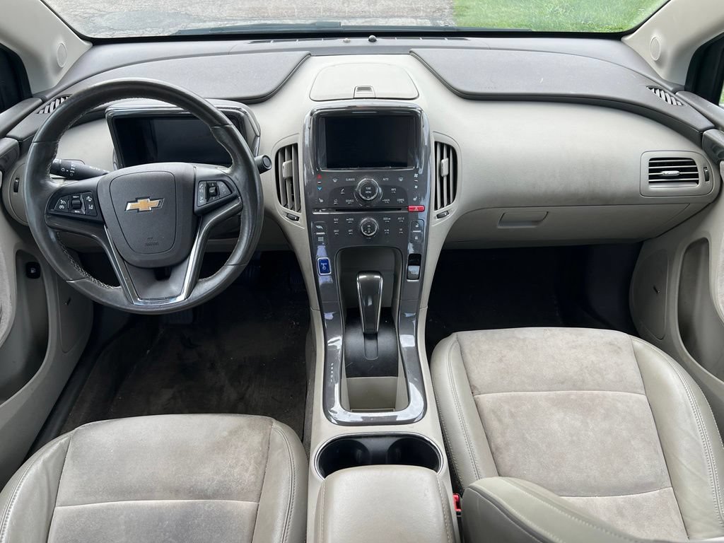 Used 2015 Chevrolet Volt Premium w/ Premium Trim Package FWD image 21