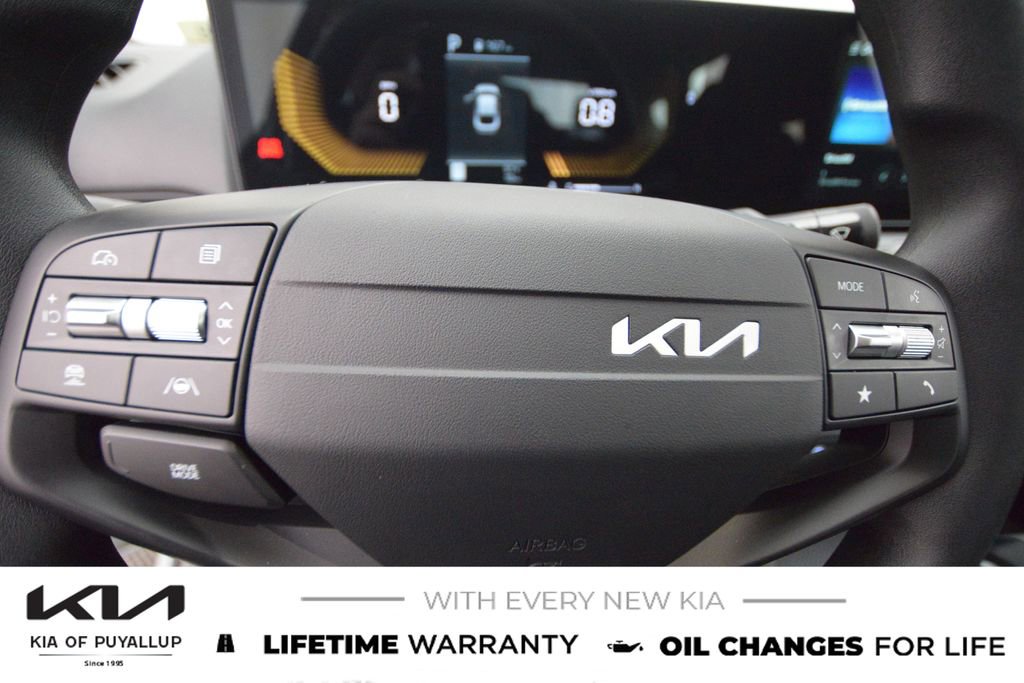 New 2025 Kia K4 LXS image 26