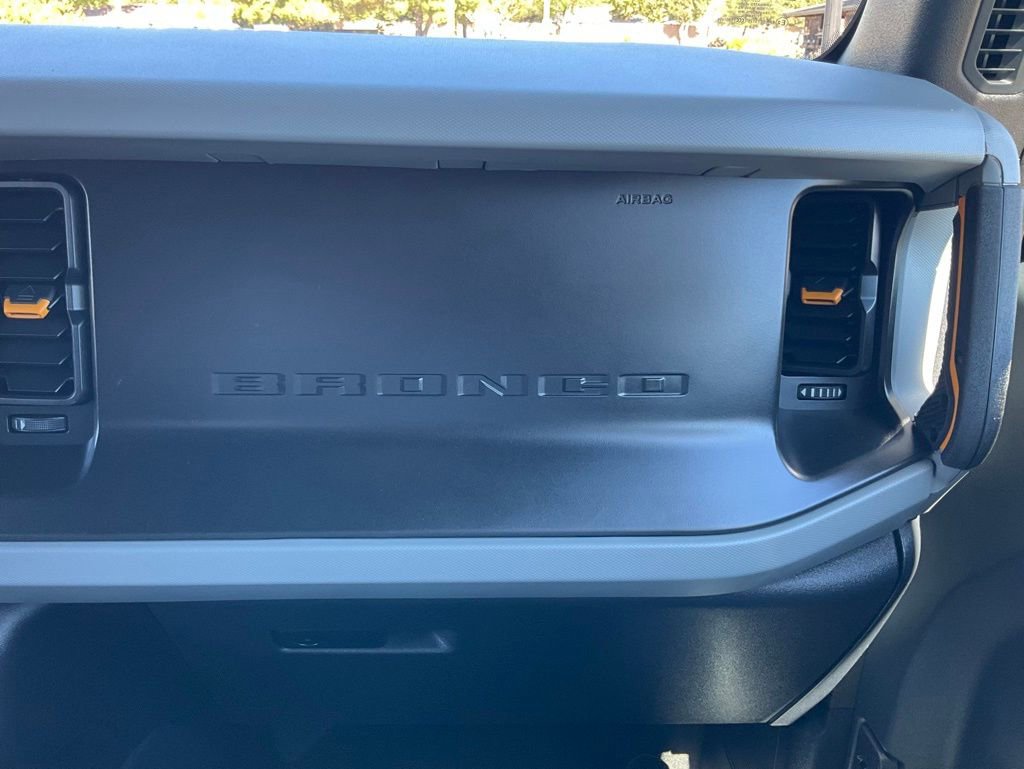 Used 2023 Ford Bronco Badlands image 37