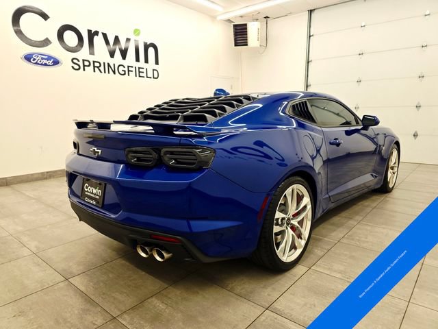 Used 2020 Chevrolet Camaro SS RWD image 6