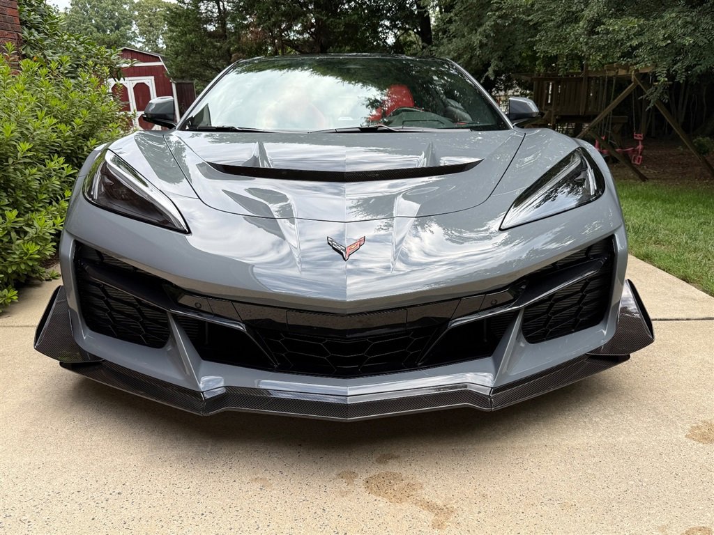 Used 2025 Chevrolet Corvette ZR1 w/ ZR1 Carbon Fiber Aero Package image 15