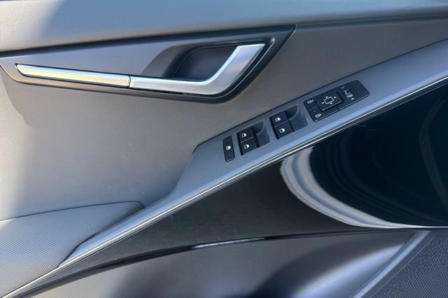 New 2026 Kia Niro Wind FWD image 12