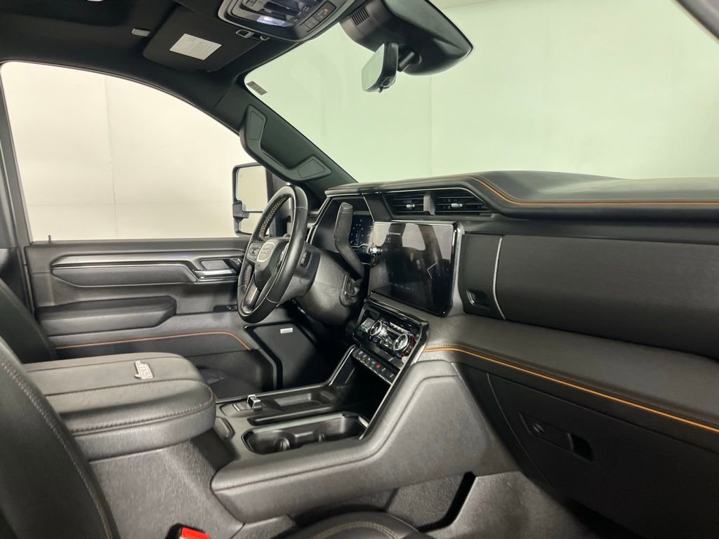 Used 2025 GMC Sierra 3500 AT4 w/ AT4 Premium Plus Package image 32