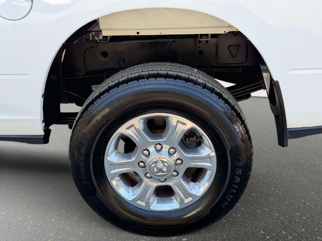 Used 2024 RAM 3500 Big Horn AWD/4WD image 7