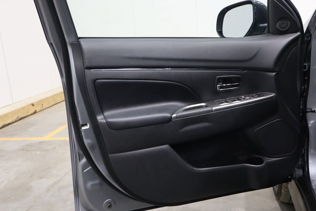 Used 2024 Mitsubishi Outlander Sport ES image 15