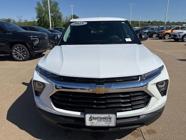 Used 2025 Chevrolet TrailBlazer LS w/ LS Convenience Package FWD image 8