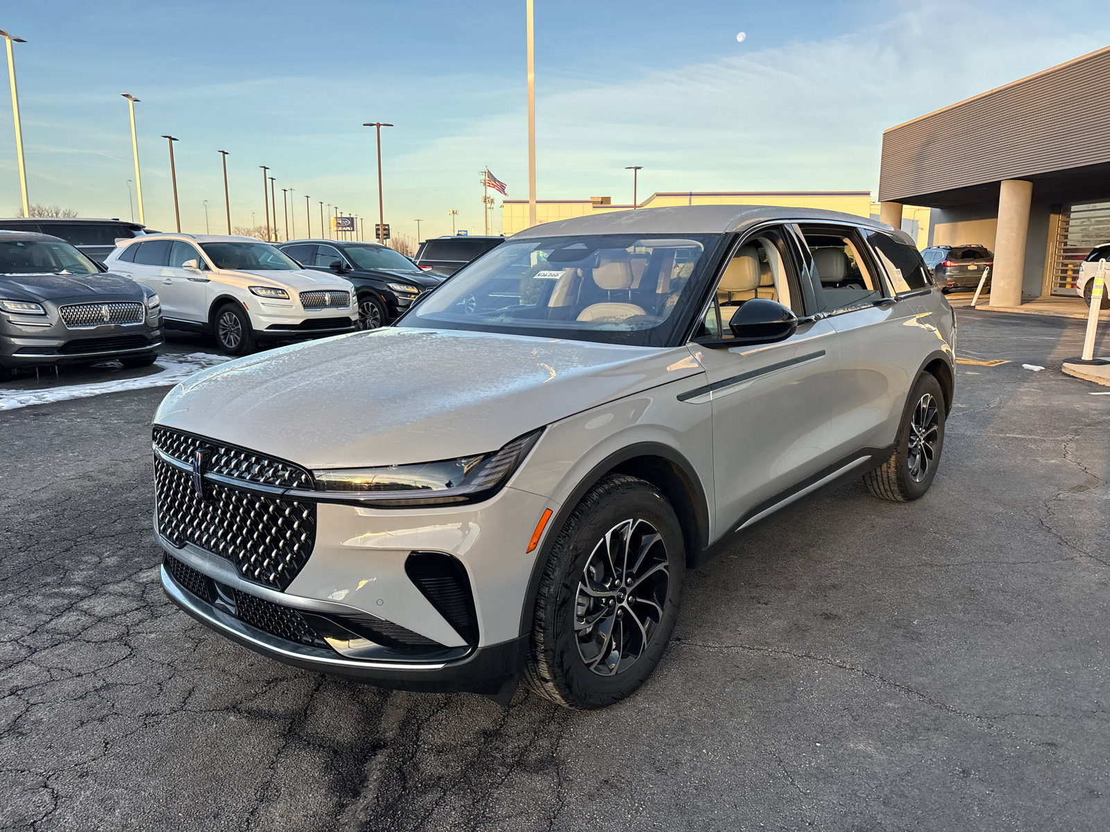 New 2026 Lincoln Nautilus Premier image 3