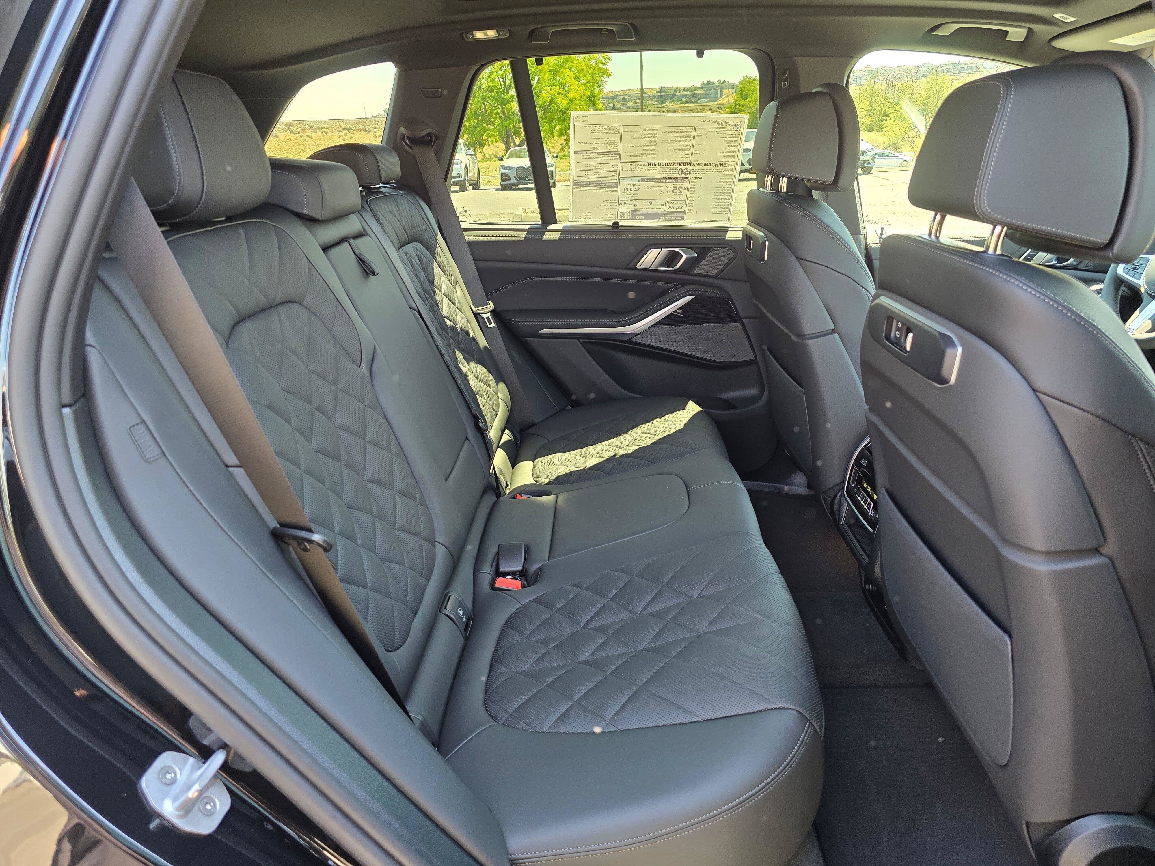 New 2026 BMW X5 xDrive40i w/ M Sport Package AWD/4WD image 13