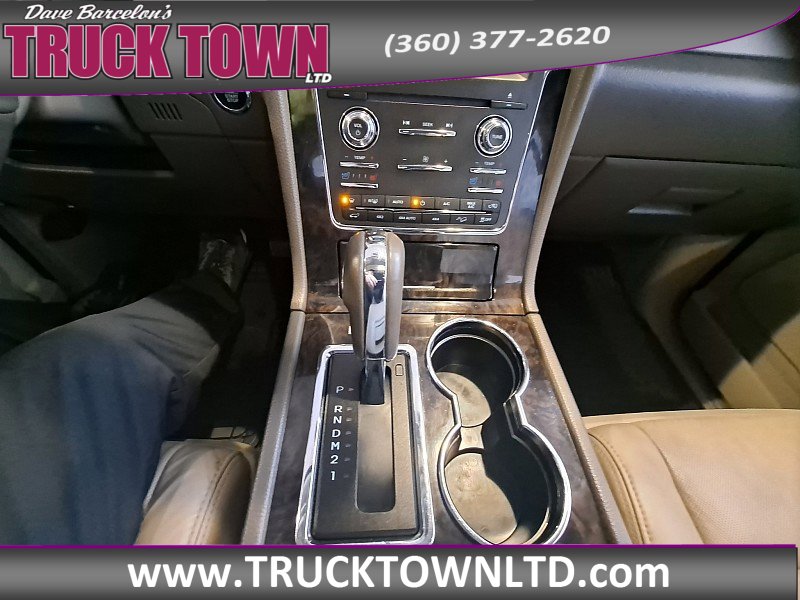 Used 2015 Lincoln Navigator 4WD image 17