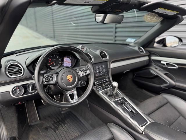 Certified 2022 Porsche 718 Boxster image 4