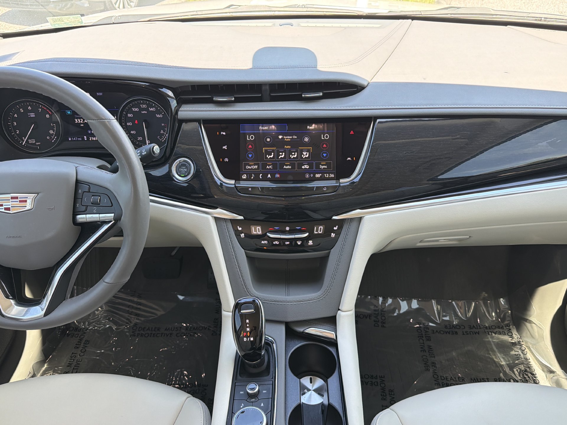 Used 2024 Cadillac XT6 Premium Luxury w/ Technology Package FWD image 16