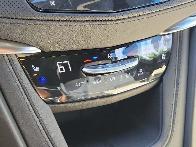 New 2026 Cadillac XT5 Sportv w/ LPO, Floor Liner Package AWD/4WD image 16