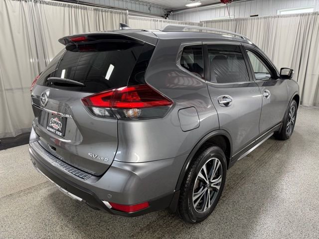 Used 2020 Nissan Rogue SV w/ Premium Package image 4