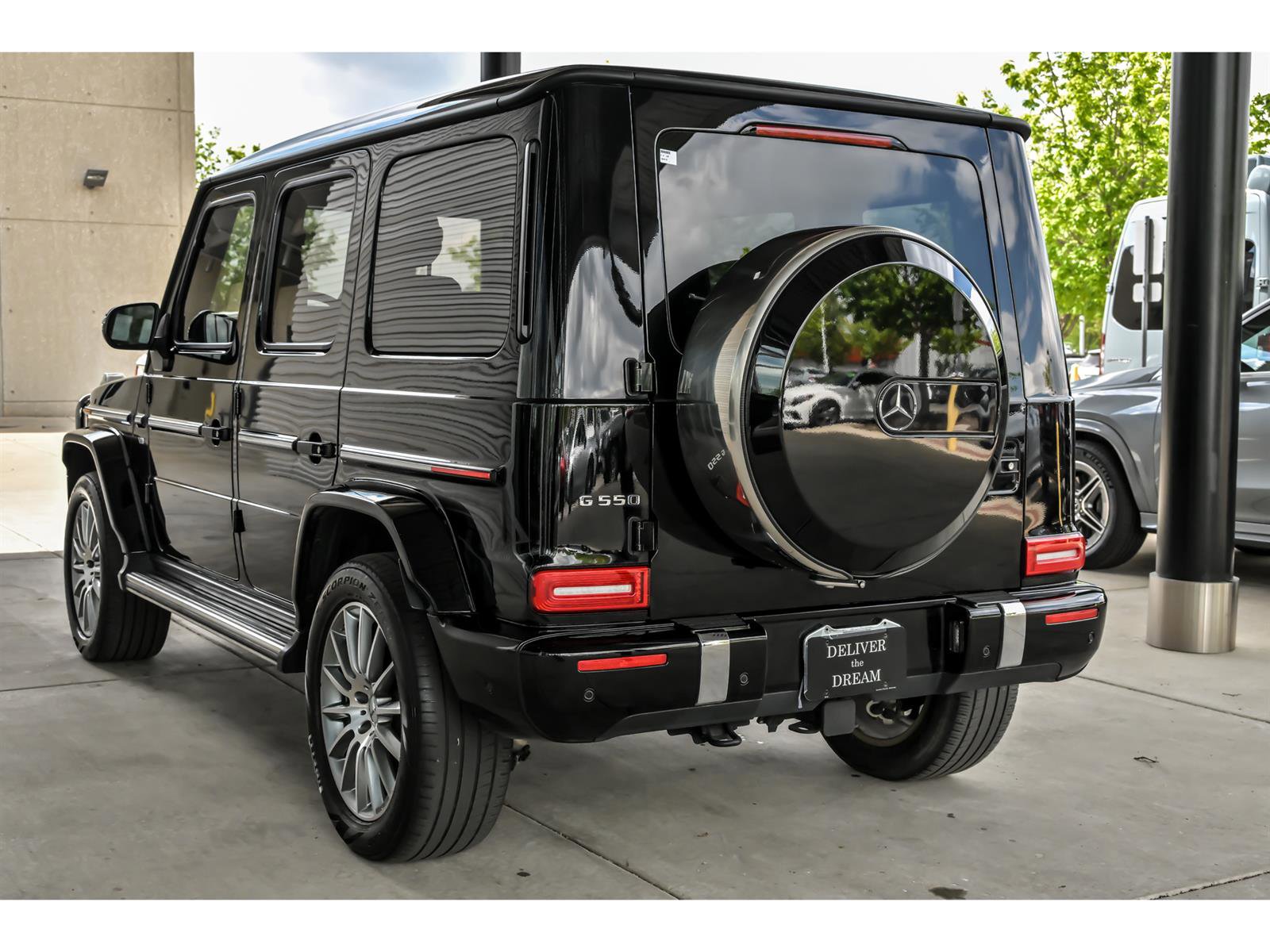 Used 2022 Mercedes-Benz G 550 image 6