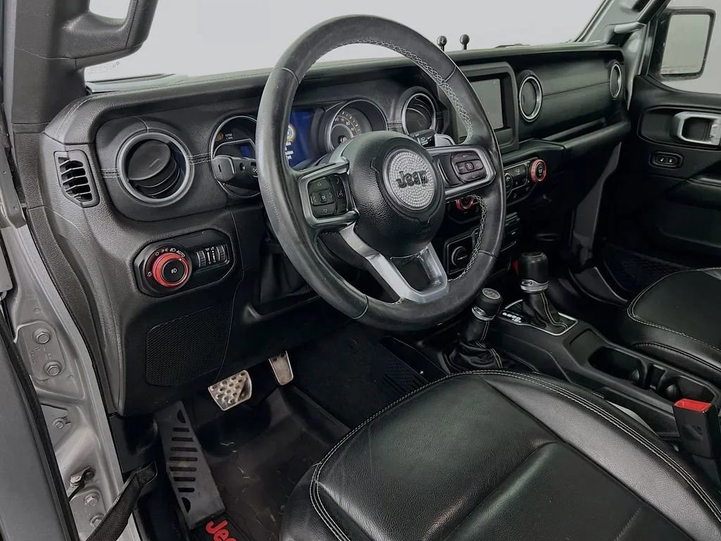 Used 2019 Jeep Wrangler Unlimited Sahara w/ Cold Weather Group AWD/4WD image 10