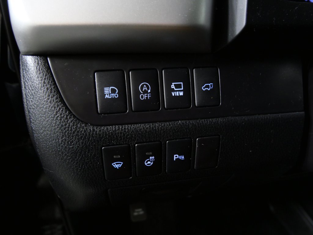 Used 2019 Toyota Highlander Limited Platinum AWD/4WD image 18