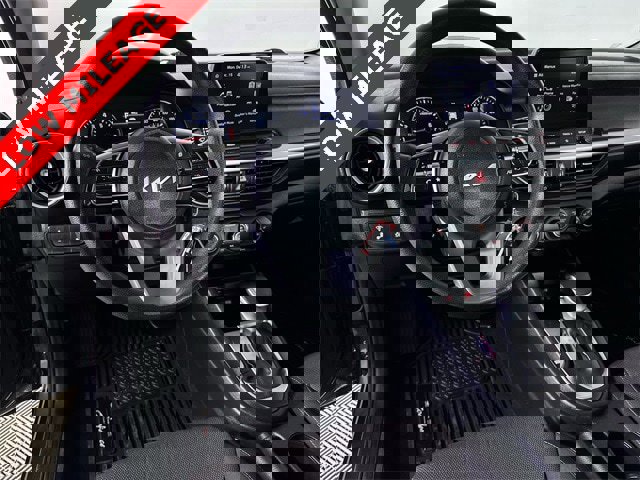 Used 2024 Kia Forte LXS w/ LXS Technology Package image 21