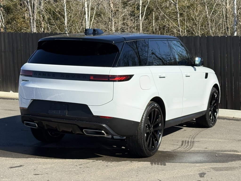 New 2026 Land Rover Range Rover Sport SE image 6
