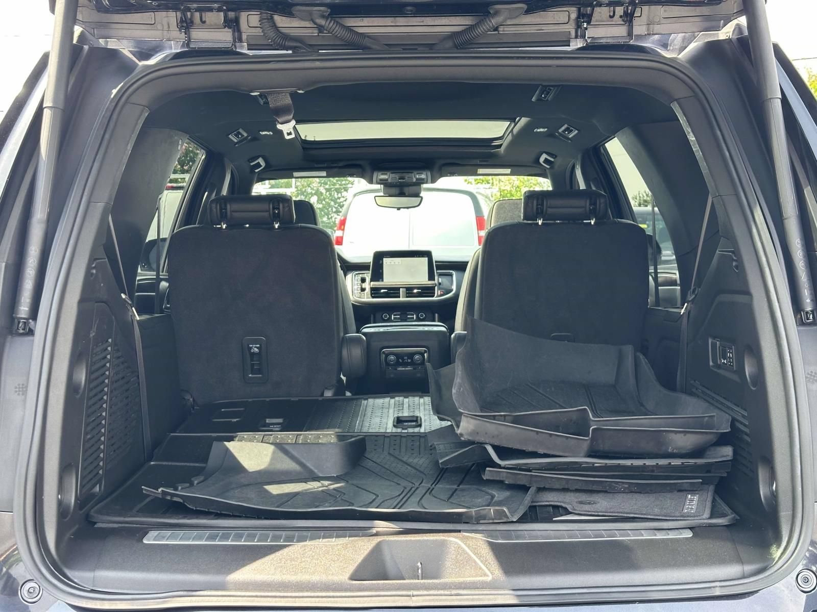 Certified 2023 Chevrolet Tahoe High Country AWD/4WD image 27