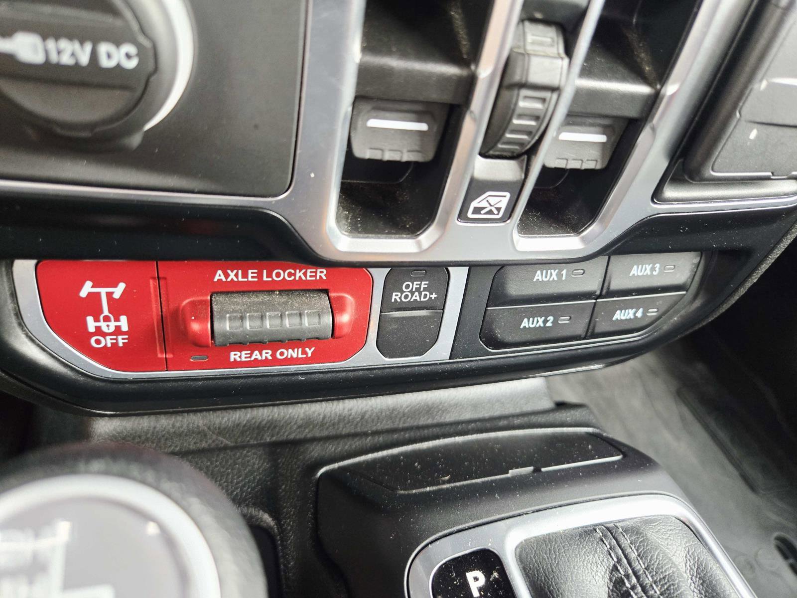 Used 2024 Jeep Gladiator Sport image 35