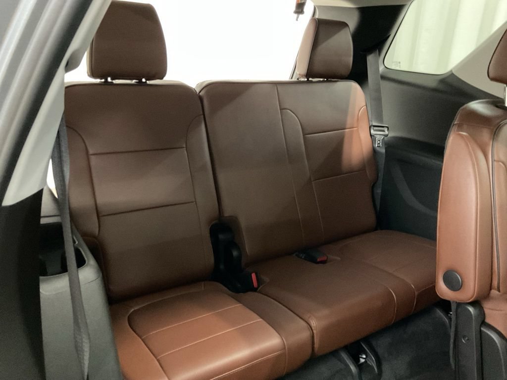 Used 2019 Chevrolet Traverse High Country w/ LPO, Floor Liner Package AWD/4WD image 24