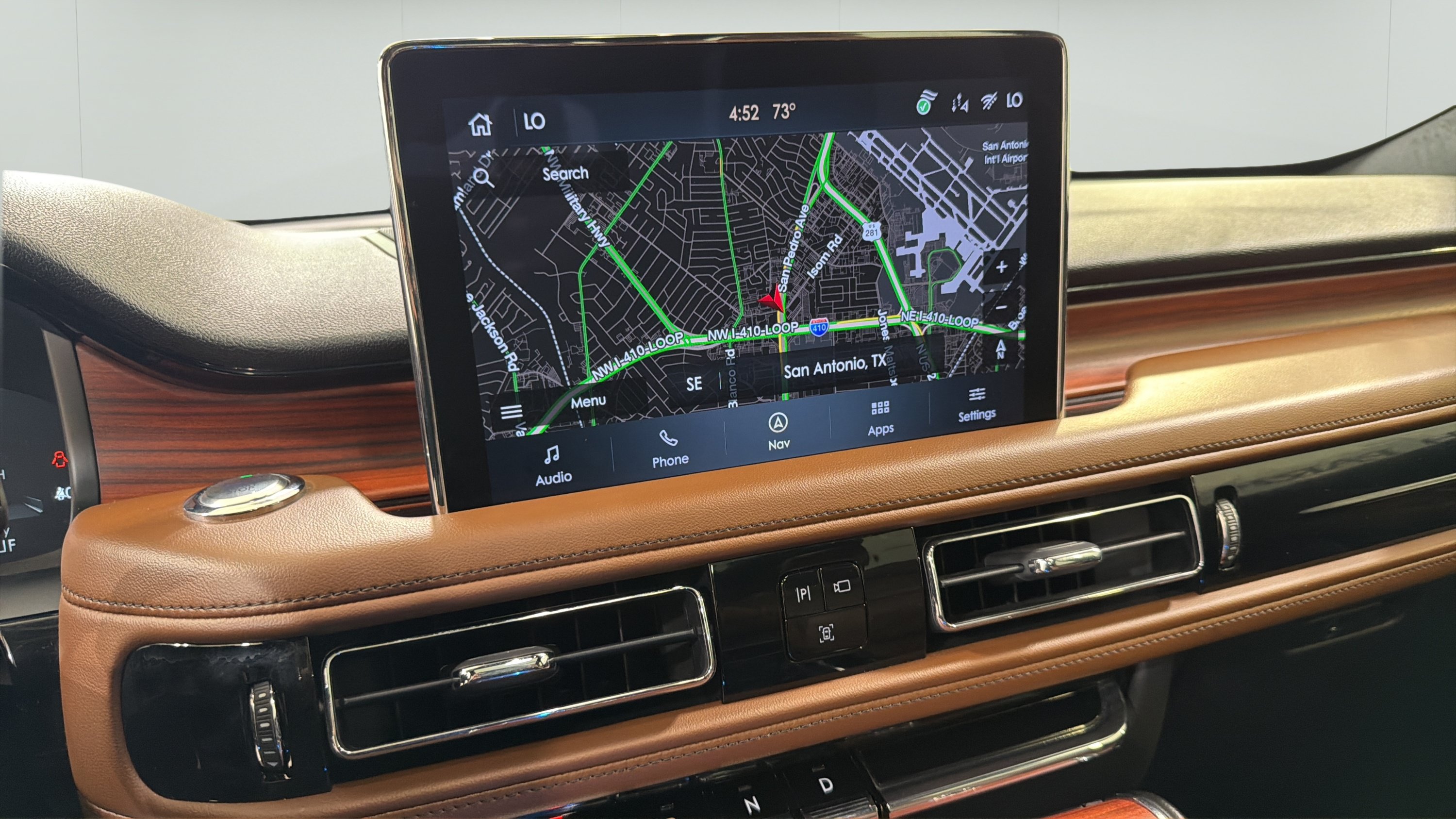 Used 2024 Lincoln Aviator Reserve w/ Elements Package Plus RWD image 17