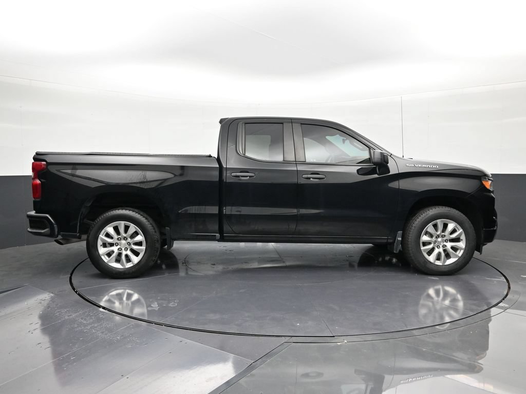 Used 2023 Chevrolet Silverado 1500 Custom RWD image 6