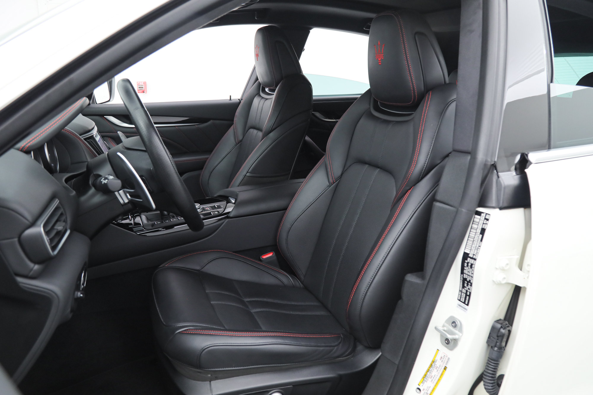 Certified 2024 Maserati Levante Modena Ultima AWD/4WD image 16