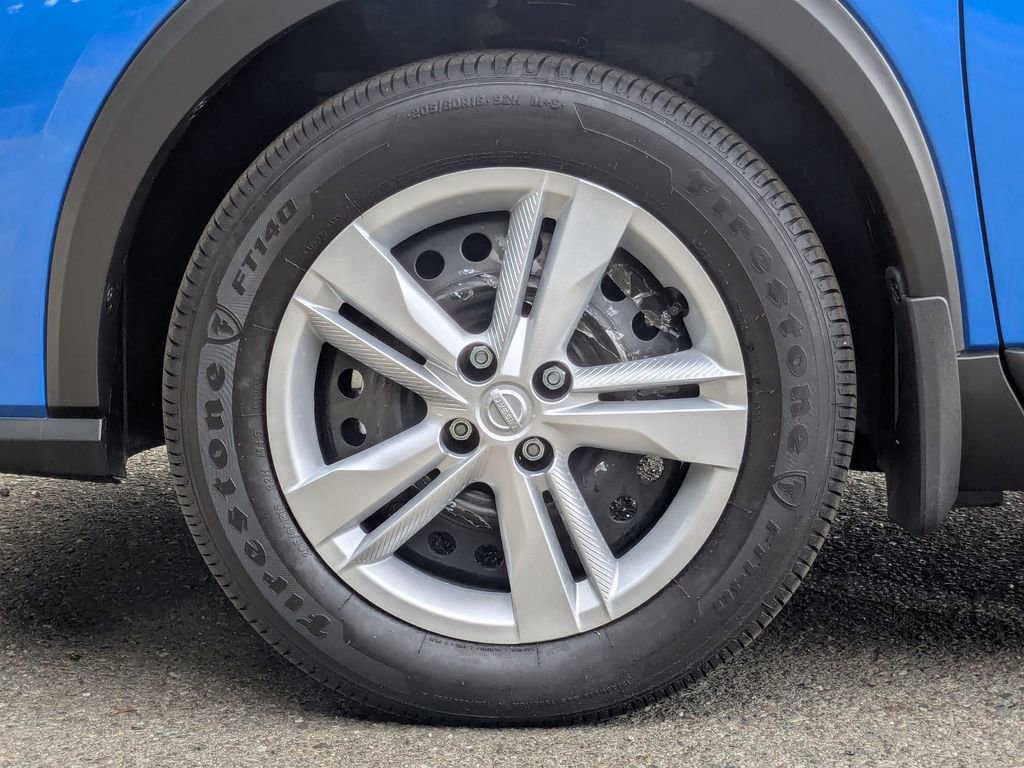 Certified 2025 Nissan Kicks Play S image 9