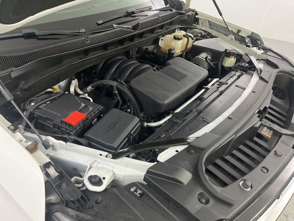 Used 2023 Chevrolet Suburban Premier image 10