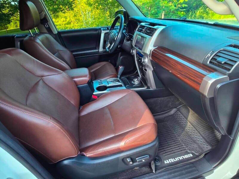 Used 2018 Toyota 4Runner Limited image 13