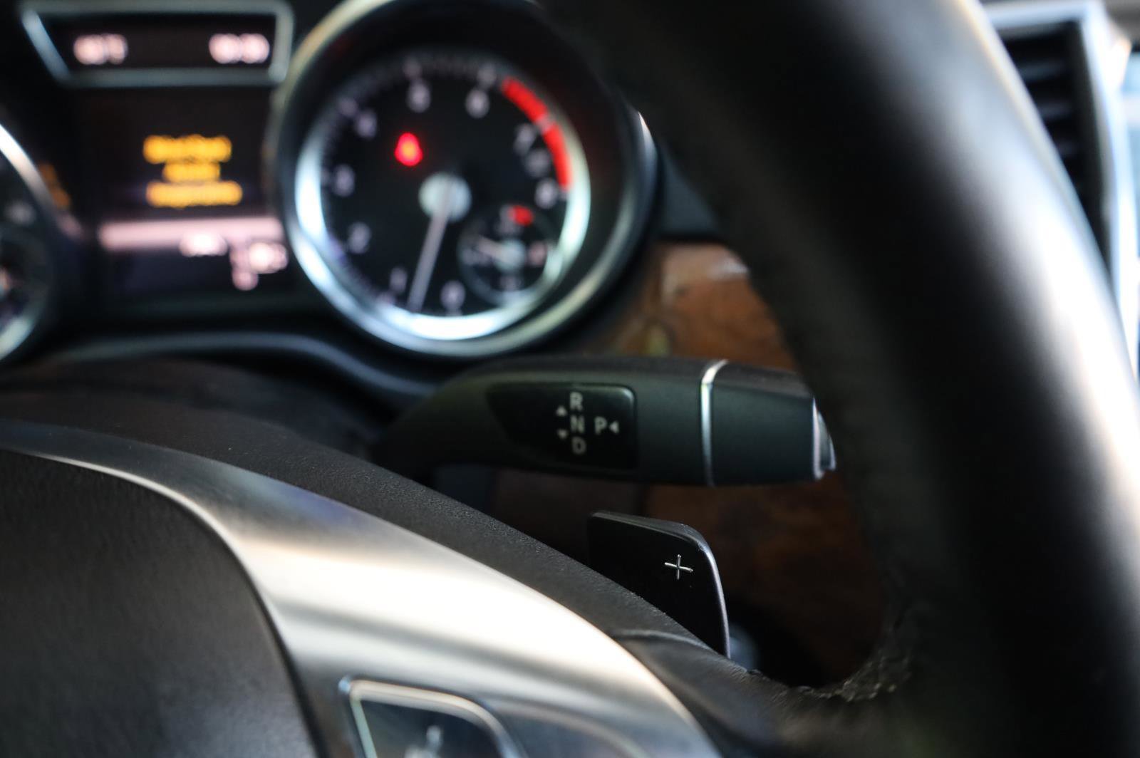 Used 2013 Mercedes-Benz ML 550 4MATIC image 37
