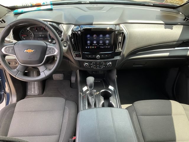 Used 2023 Chevrolet Traverse LT FWD image 4