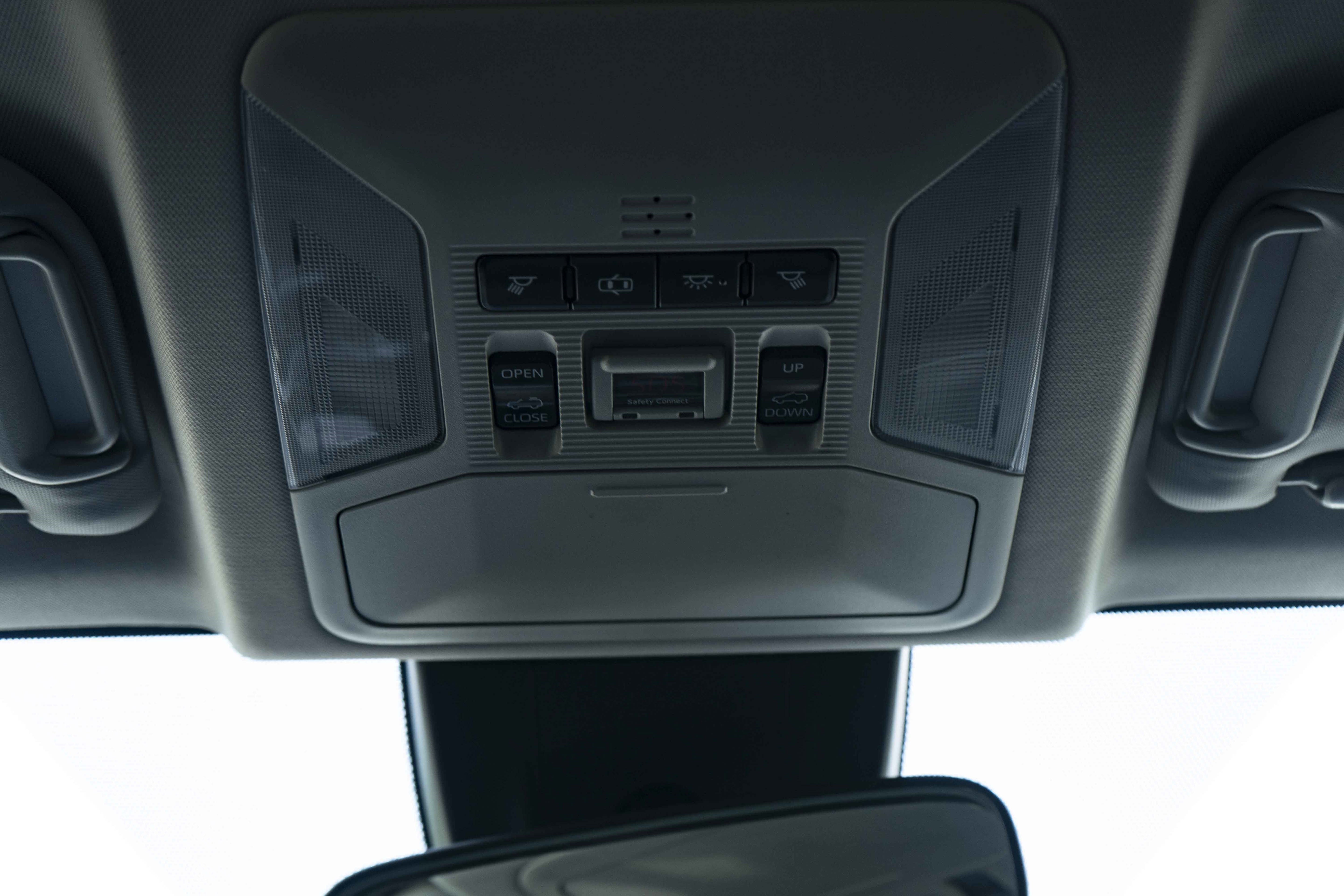 Used 2019 Toyota RAV4 XLE Premium image 34