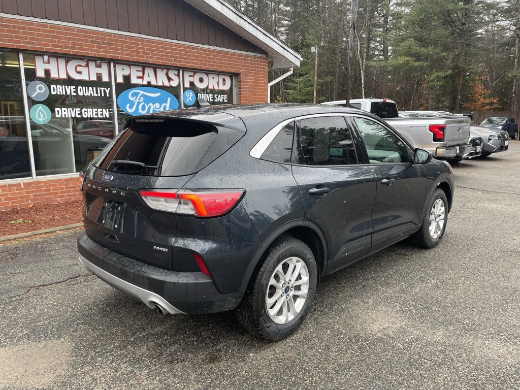 Certified 2022 Ford Escape SE w/ Convenience Package image 3