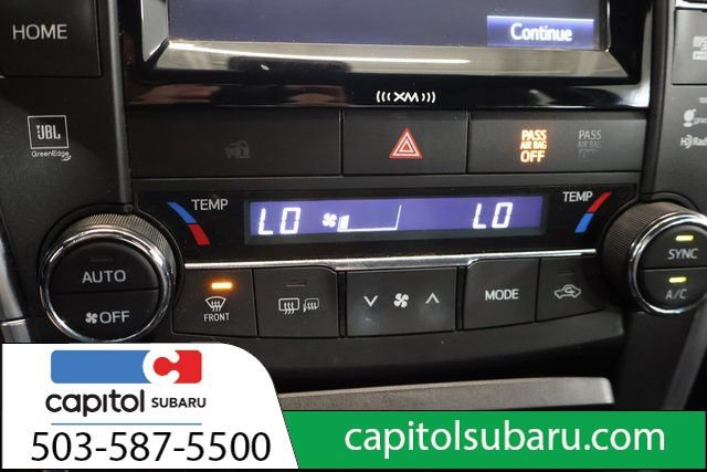 Used 2017 Toyota Camry XLE w/ Moonroof Package FWD image 23