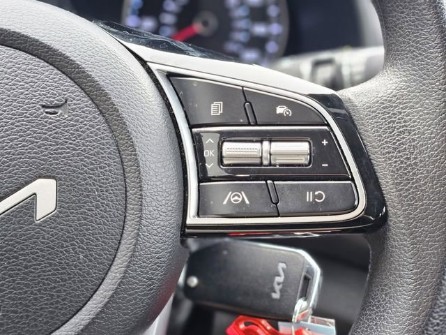 Used 2024 Kia Forte LXS image 18