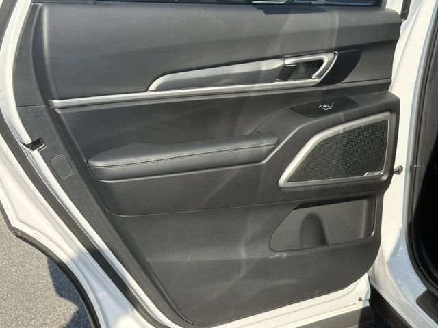 Used 2022 Kia Telluride LX AWD/4WD image 21