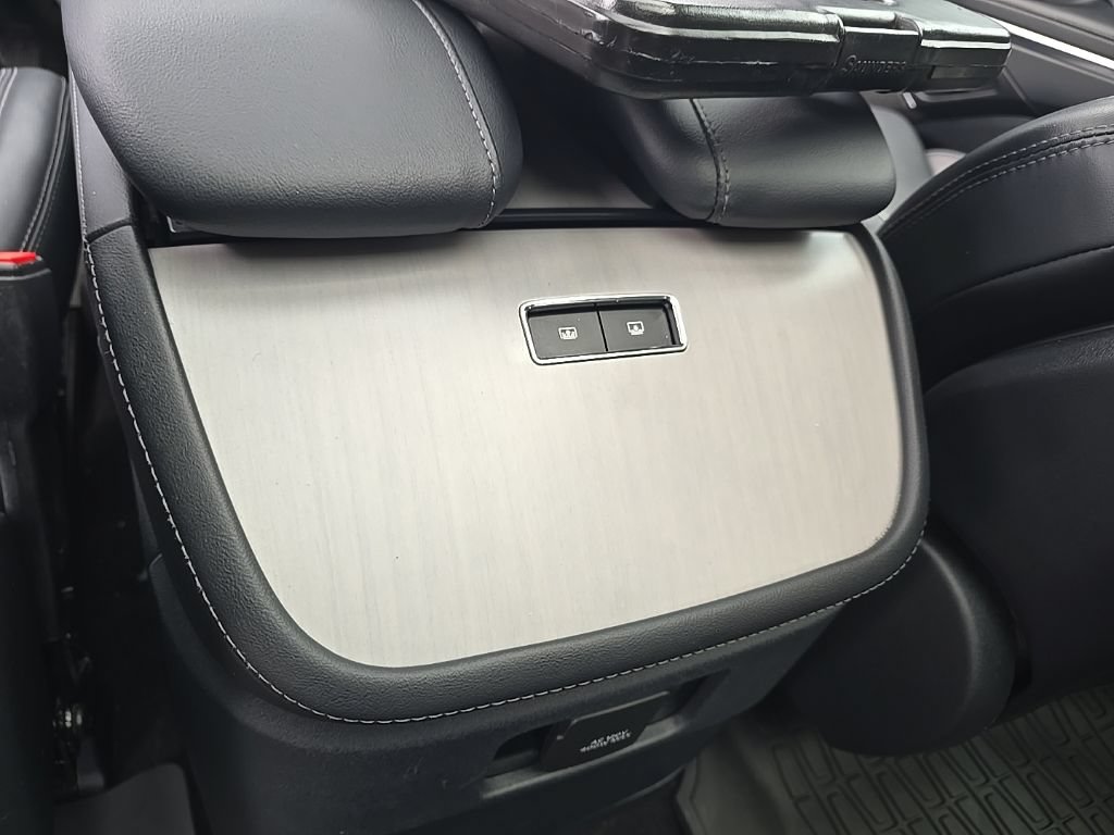 Used 2025 Lincoln Navigator L Reserve w/ Jet Appearance Package AWD/4WD image 20