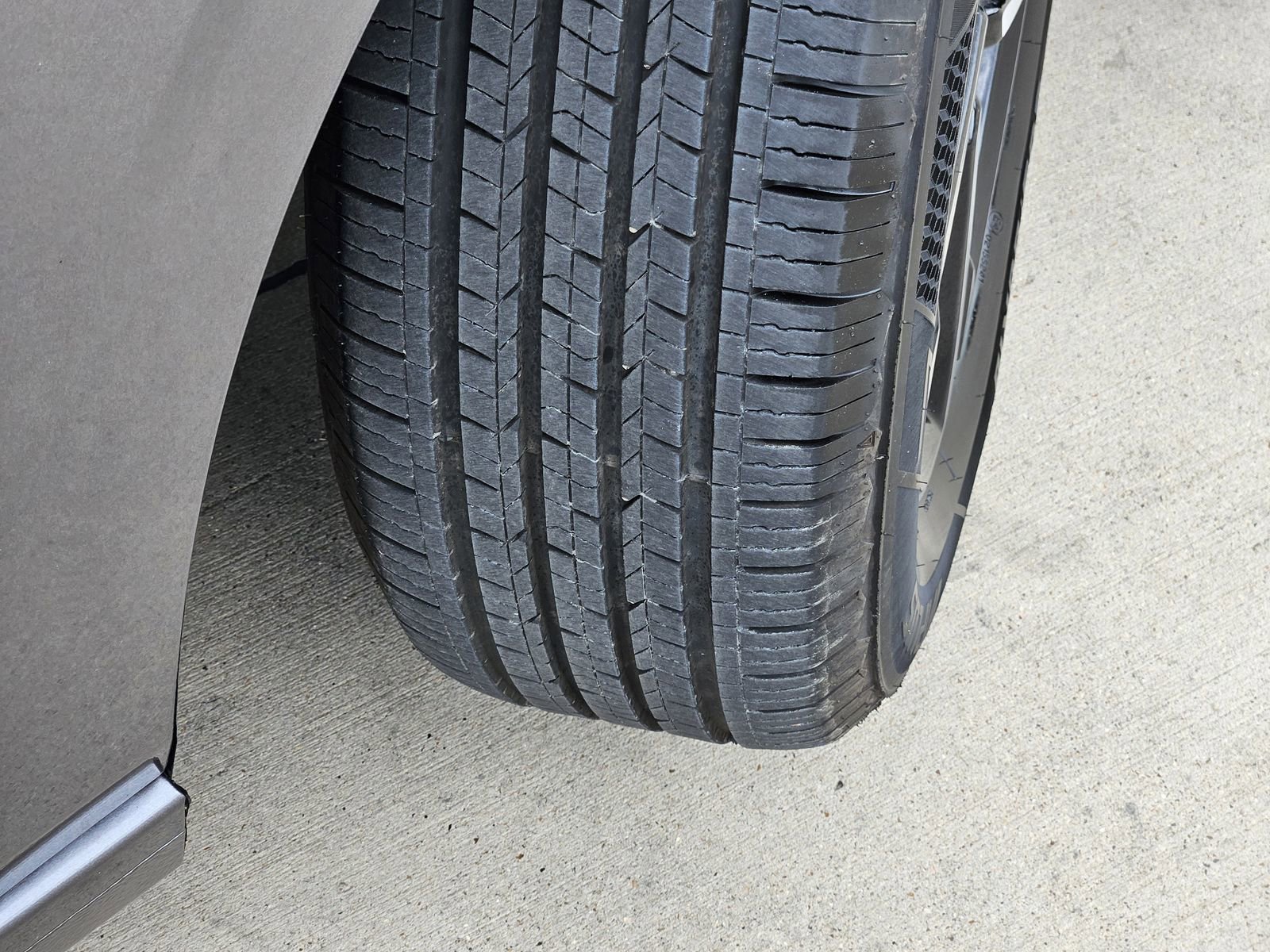 Used 2024 Nissan Sentra SV FWD image 13