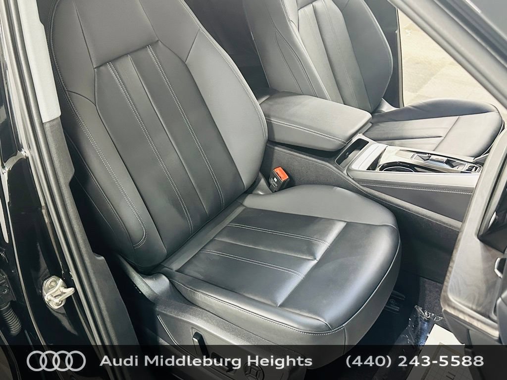 Used 2025 Audi Q5 Premium AWD/4WD image 25
