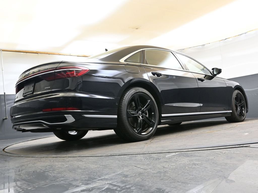 Certified 2025 Audi A8 L 3.0T image 42