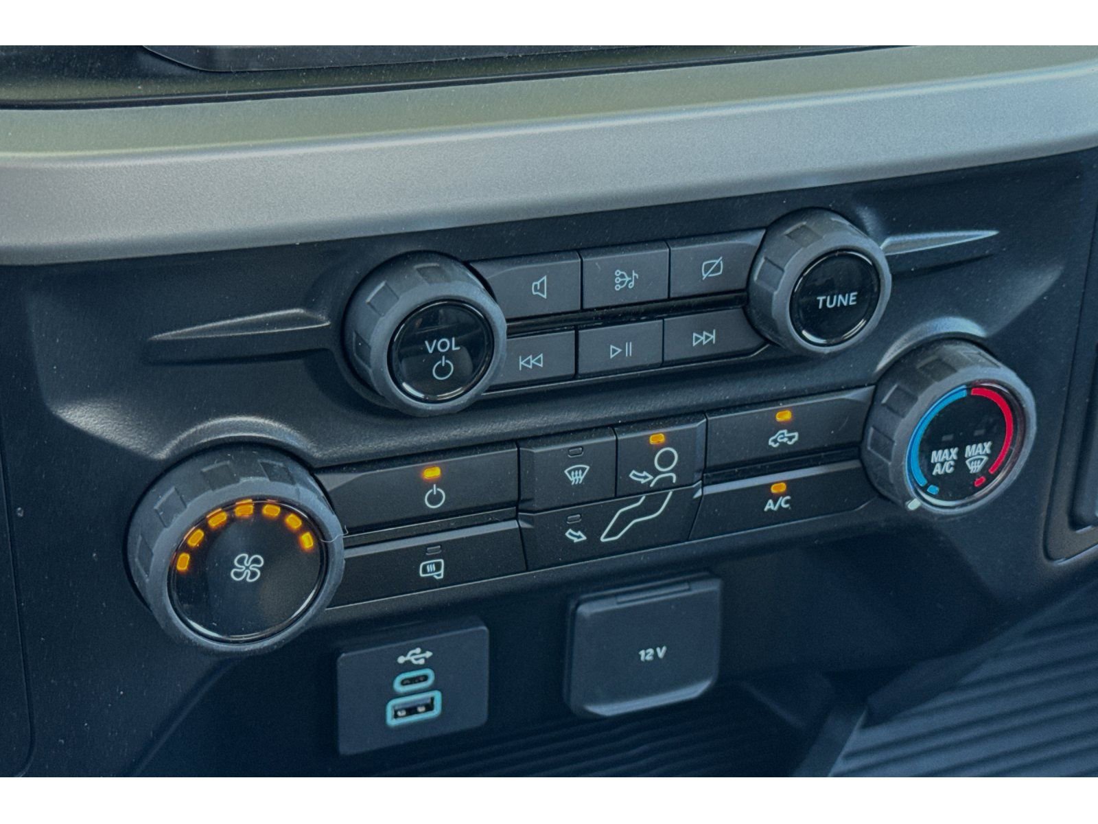 New 2024 Ford F550 2WD Regular Cab Super Duty image 15