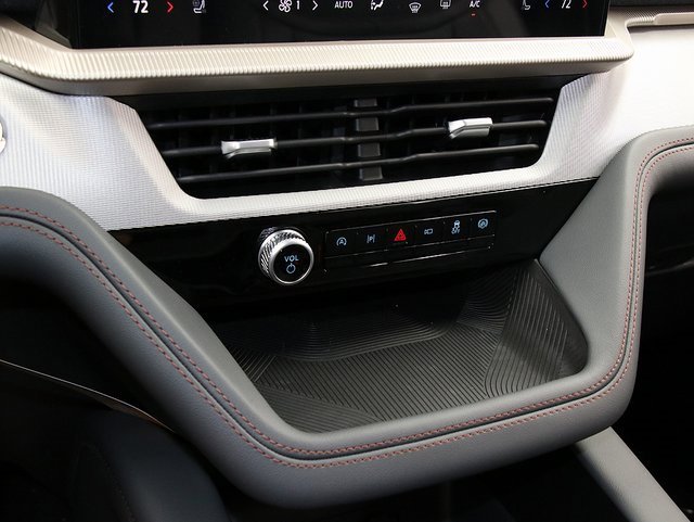 New 2026 Ford Explorer Active image 23