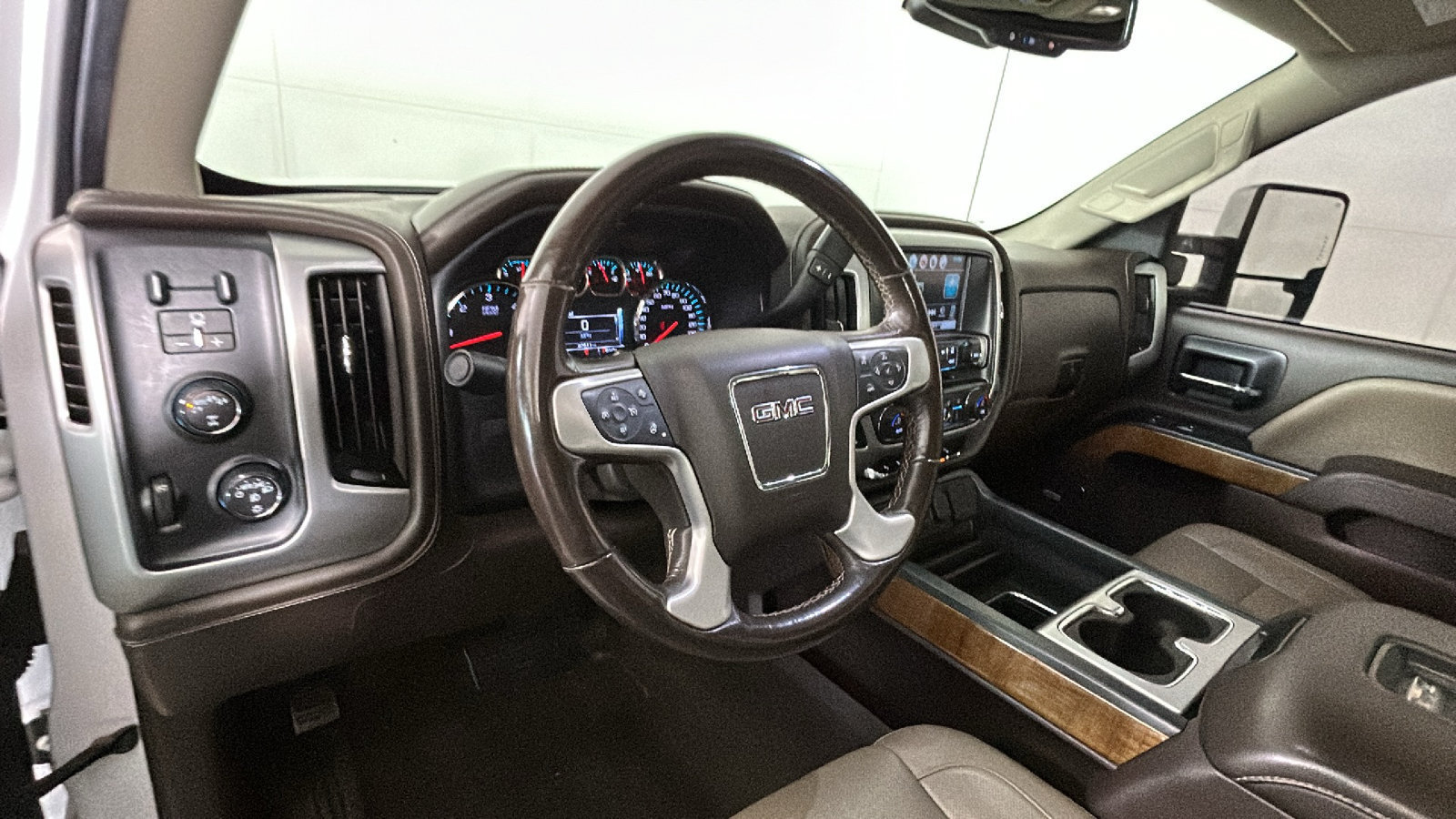 Used 2018 GMC Sierra 1500 SLT AWD/4WD image 17