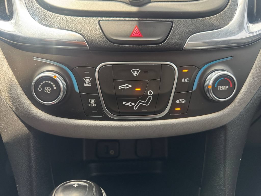 Used 2018 Chevrolet Equinox LS FWD image 20