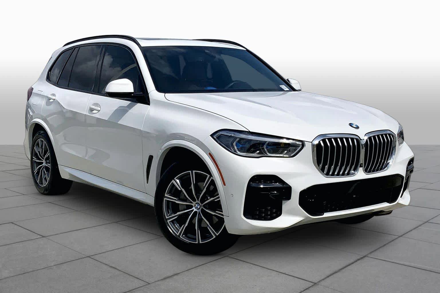 Used 2022 BMW X5 sDrive40i w/ M Sport Package RWD image 2