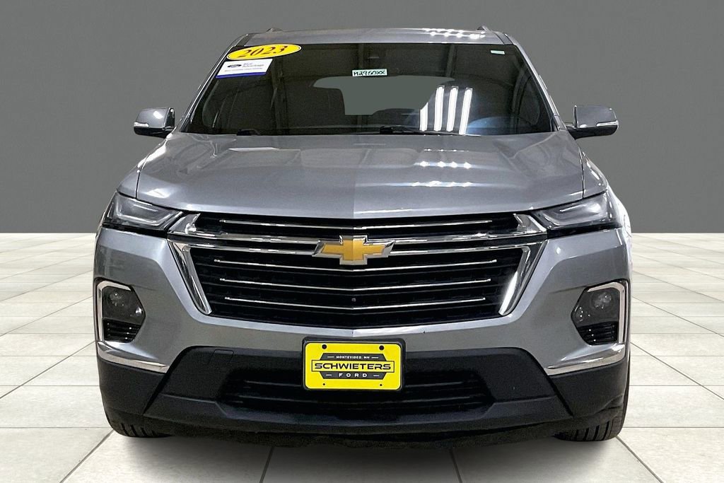 Used 2023 Chevrolet Traverse LT w/ LT Premium Package image 3