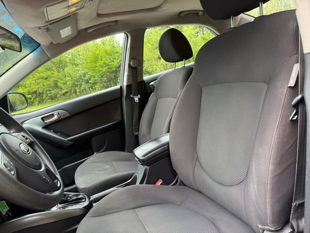 Used 2013 Kia Forte EX FWD image 13