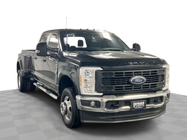 Used 2025 Ford F350 XL w/ XL Driver Assist Package AWD/4WD image 1